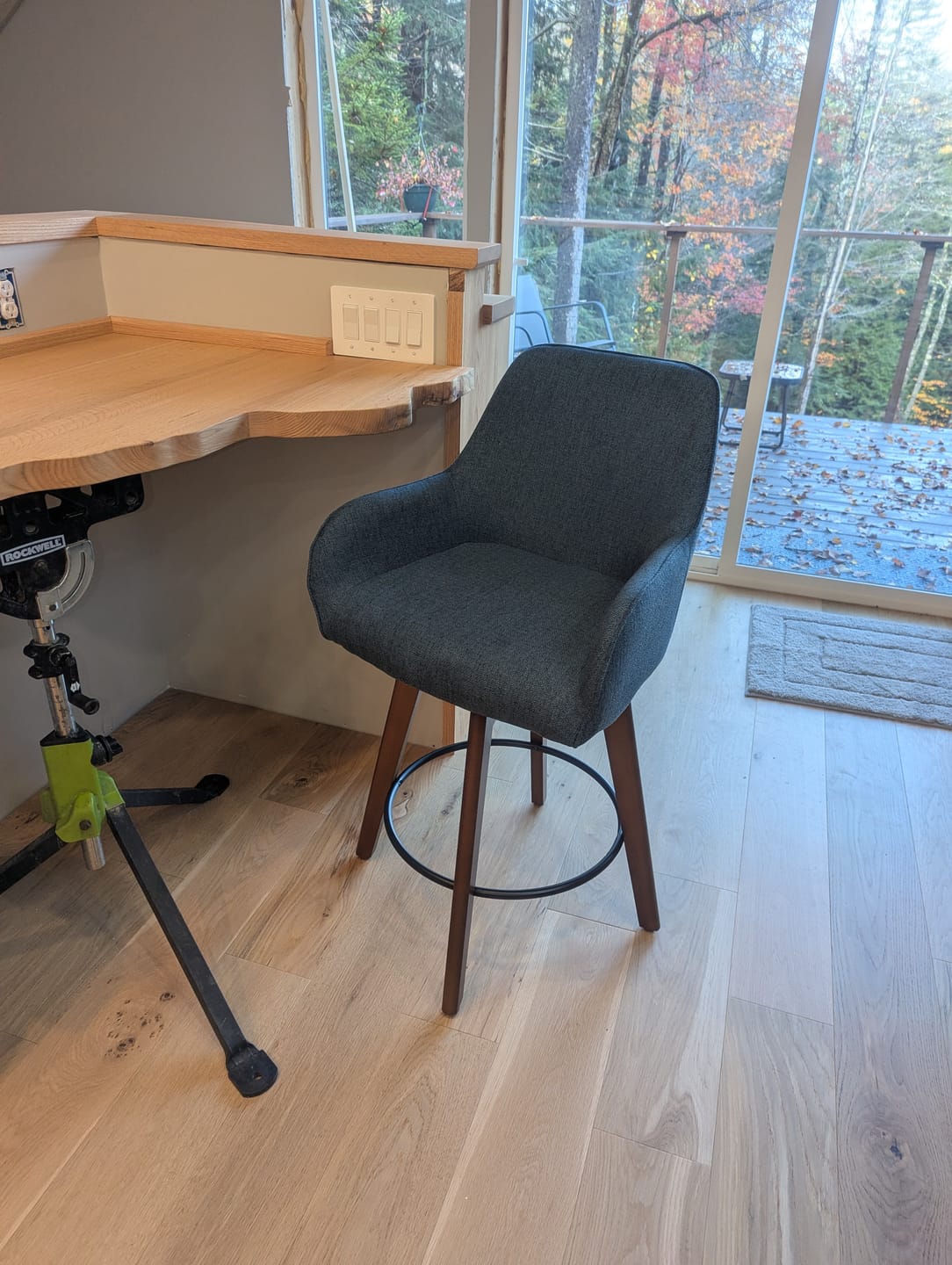 Customer photo review of Furniture X Bracket, 6"x6"