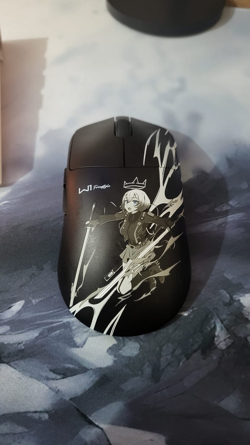 Customer photo review of Wraith W1 Wireless Mouse