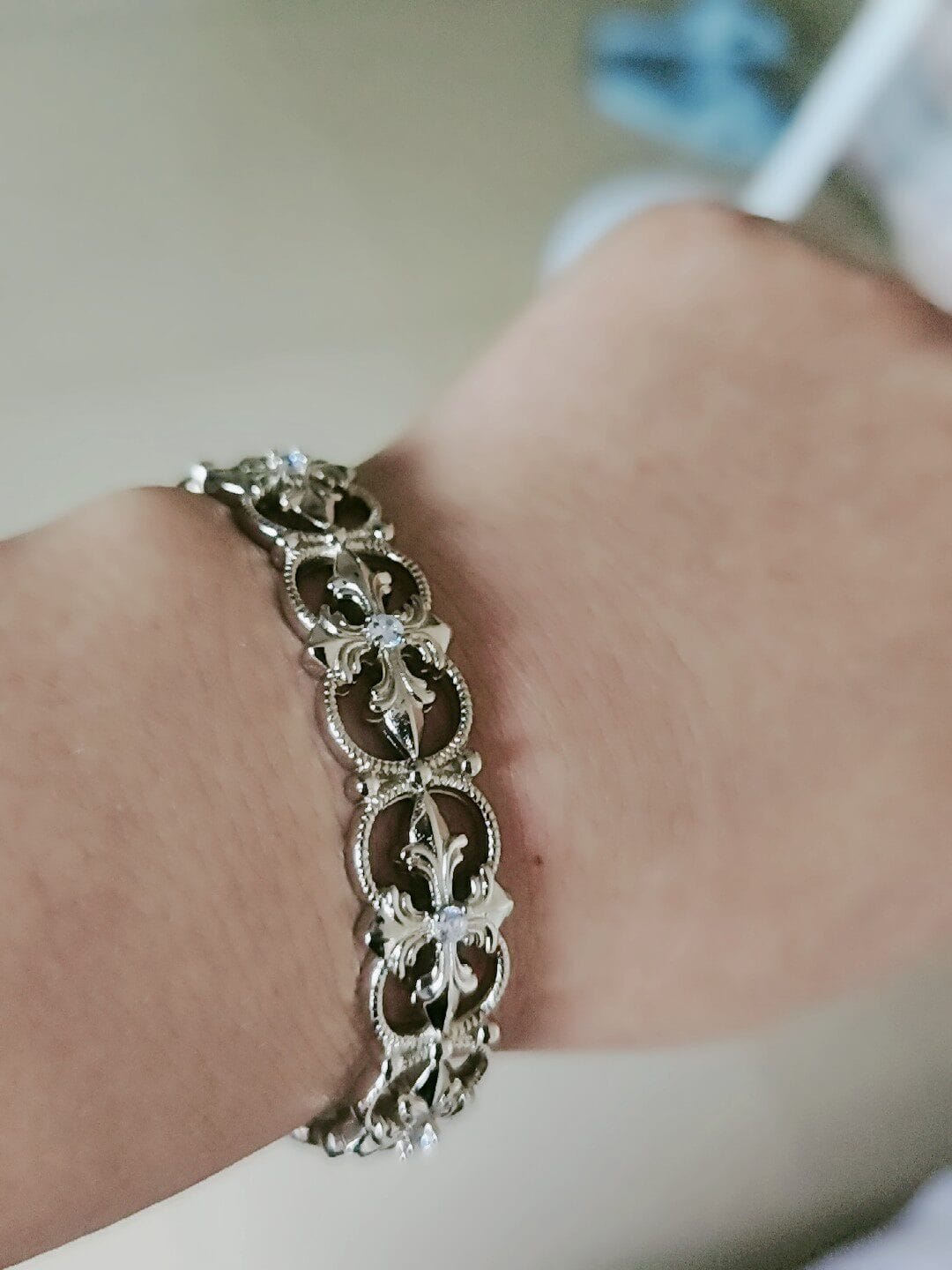 Customer photo review of "Bastet" 14K Gold Plated Vintage Iris Statement Bracelet