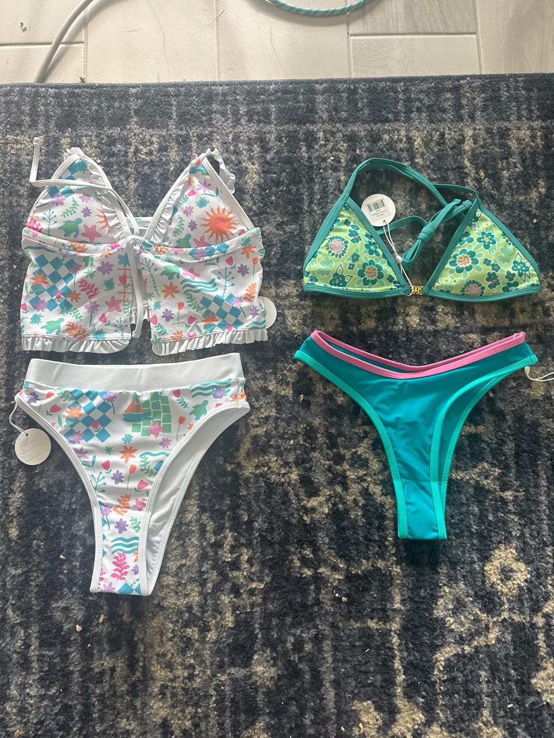 Customer photo review of MYSTERY-BAG 4 Swimwear Pieces