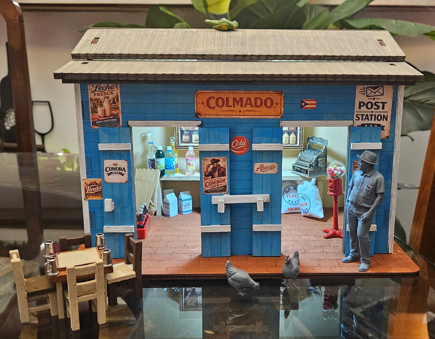 Customer photo review of [PRE-VENTA] El Colmado | Kit DIY Madera con Stickers