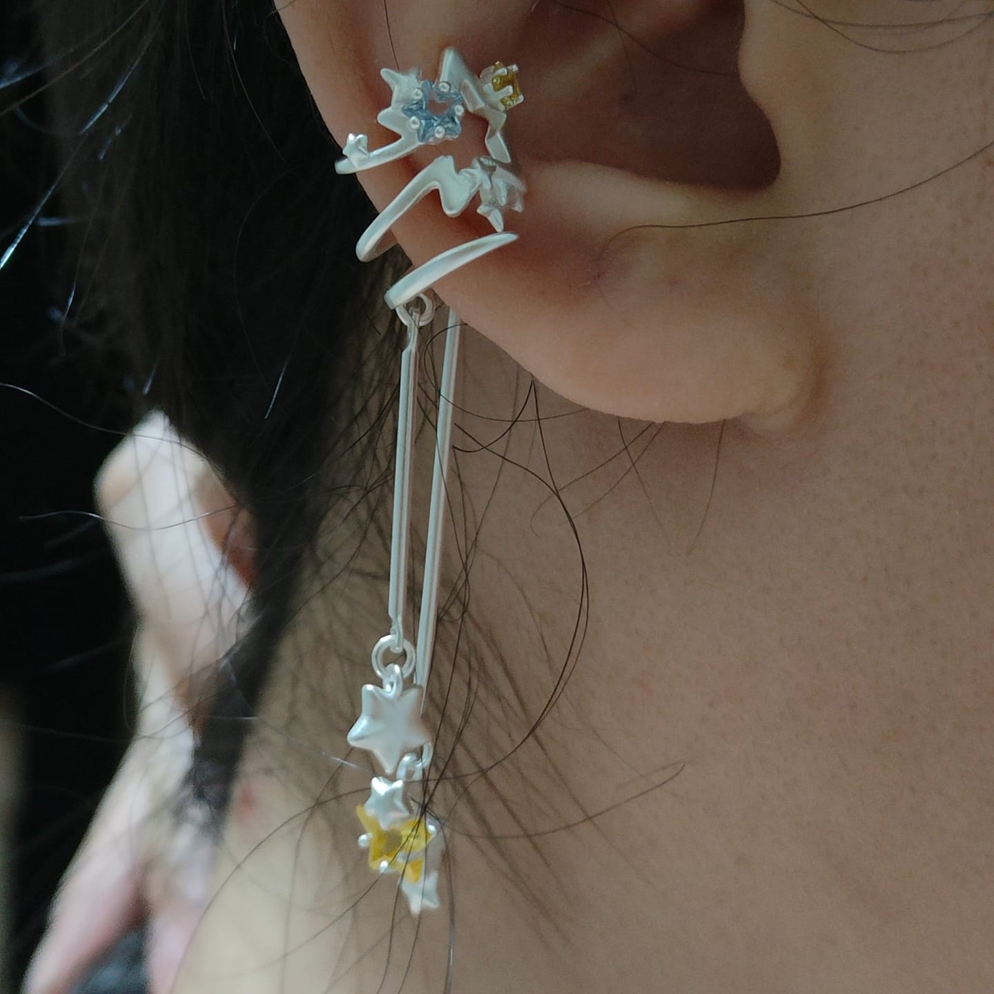 Customer photo review of "WISHING STAR" Zirconia Celestial Star Non-Pierced Ear Cuffs