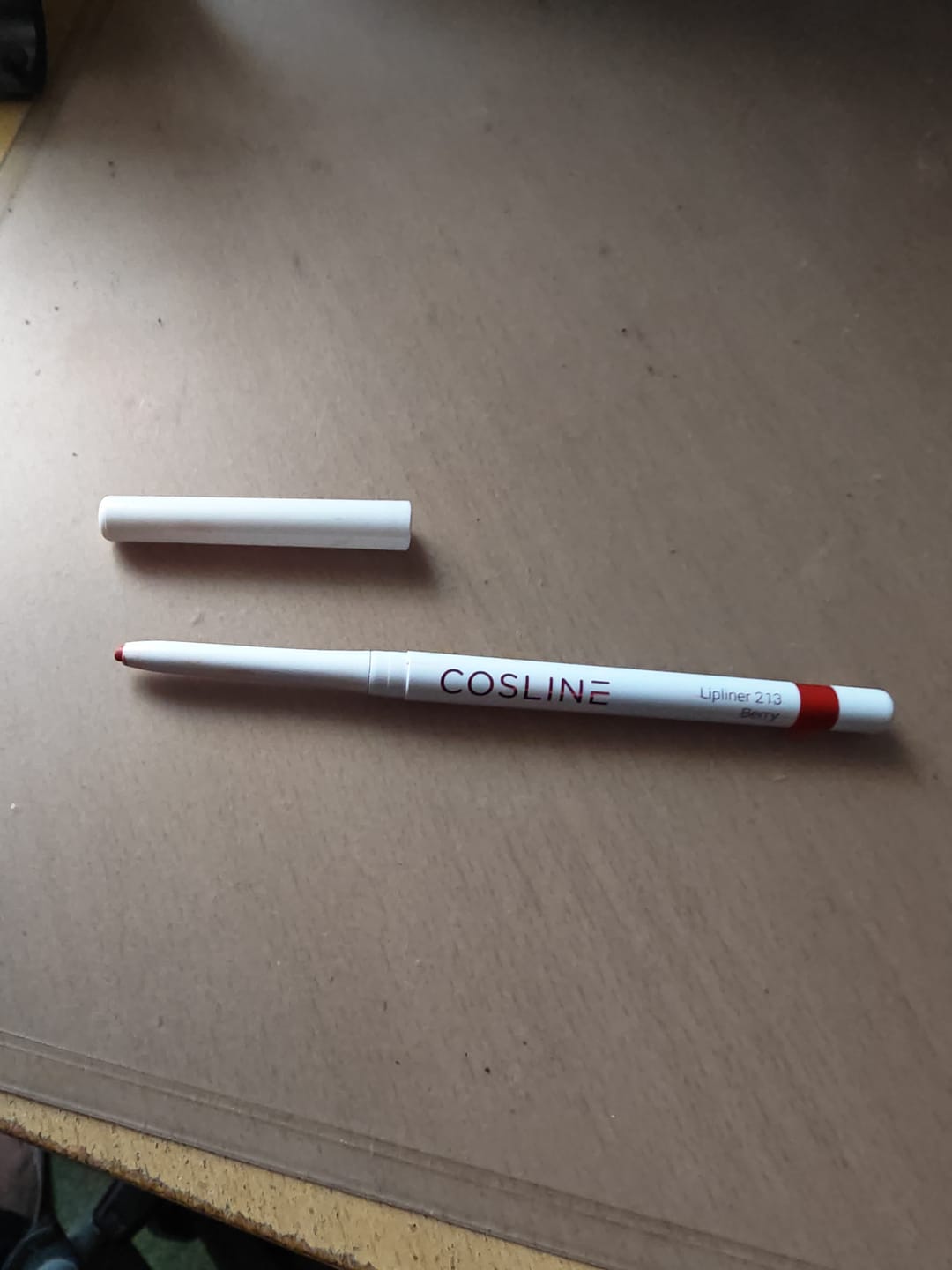 Customer photo review of 213 - Lipliner Berry