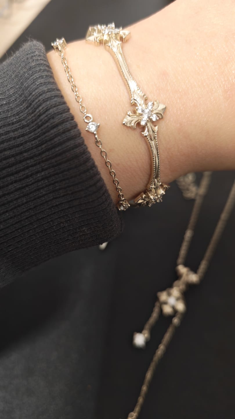 Customer photo review of "Bastet" Vintage Iris Pendant Necklace, with Zirconia