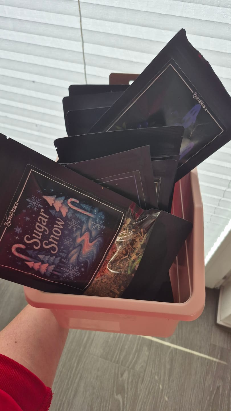 Customer photo review of Packaging