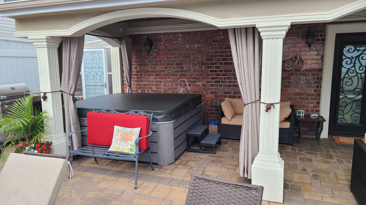 Customer photo review of Comfort Hot Tub 834