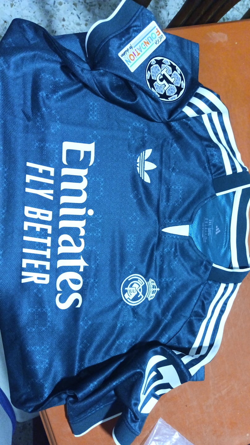 Customer photo review of REAL MADRID 26/27 VISITA