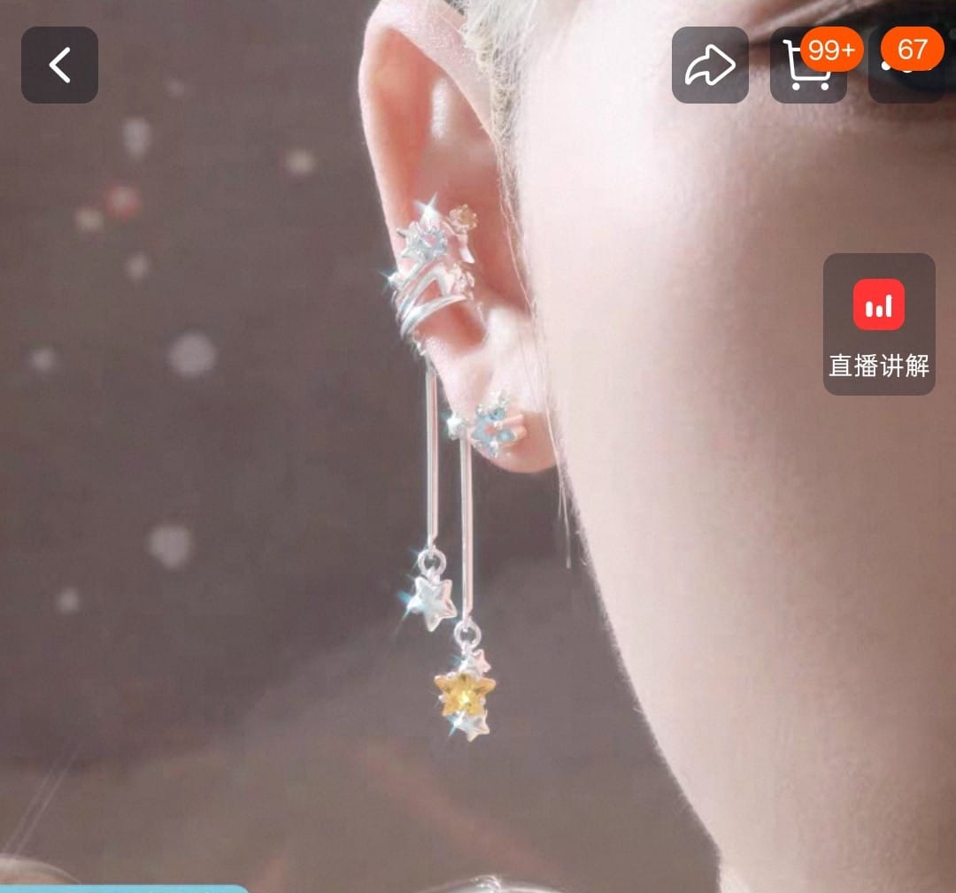 Customer photo review of "WISHING STAR" Zirconia Celestial Star Non-Pierced Ear Cuffs