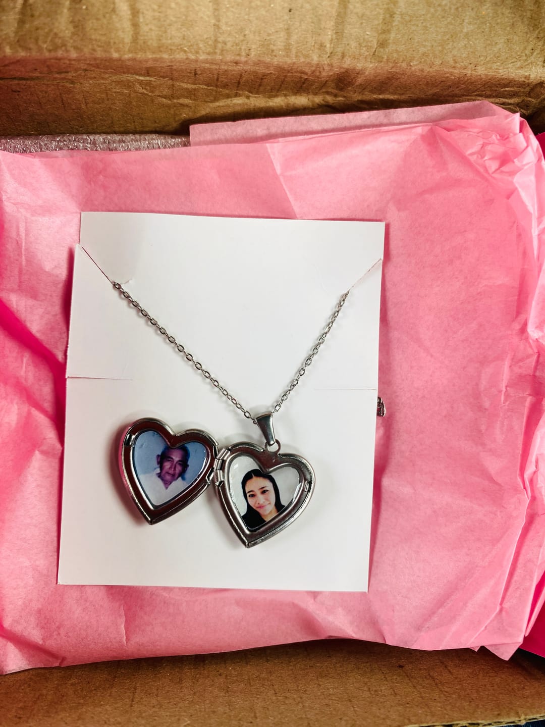 Customer photo review of Relicario Love Personalizado Foto a Color