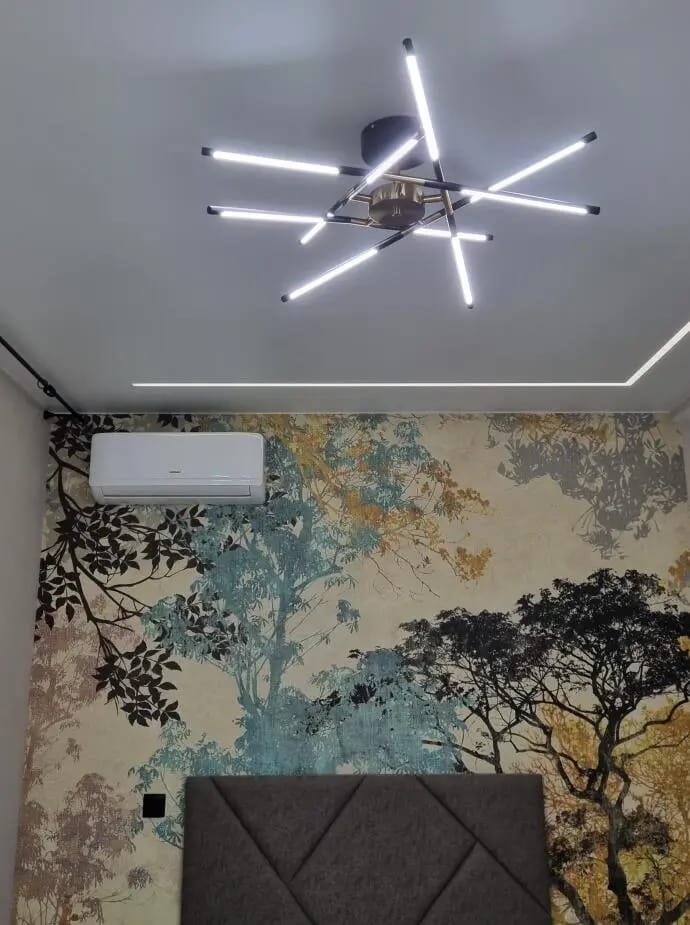 Customer photo review of Gold Chandelier, Starburst with Rotatable LED Heads, 80-100 cm