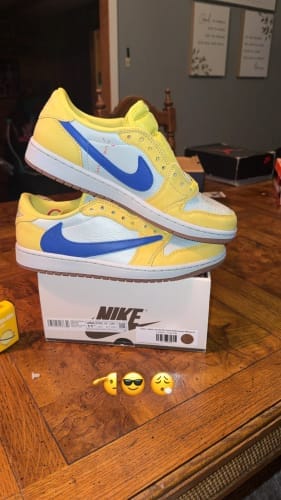 Customer photo review of Travis Scott x Air Jordan 1 Retro Low OG SP – Canary
