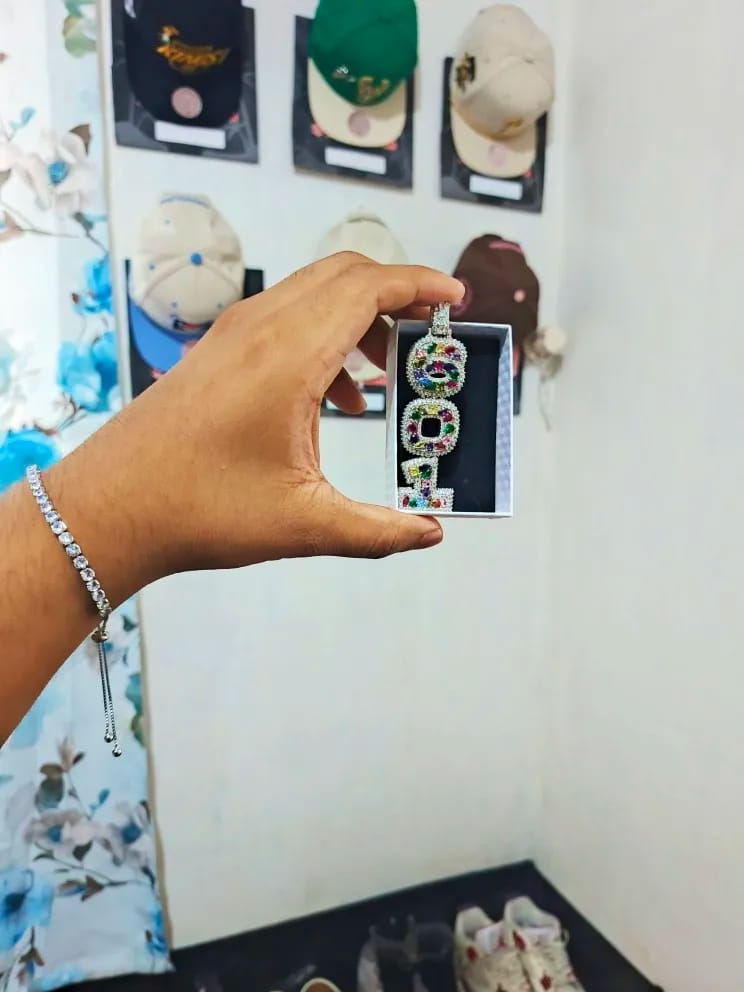 Customer photo review of Vertical Custom Statement Chain