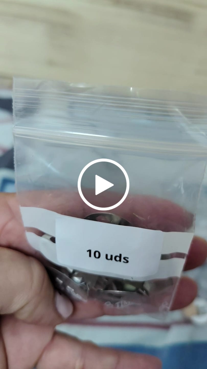 Customer video review of BASE METÁLICA PARA MECHA DE MADERA REDONDA