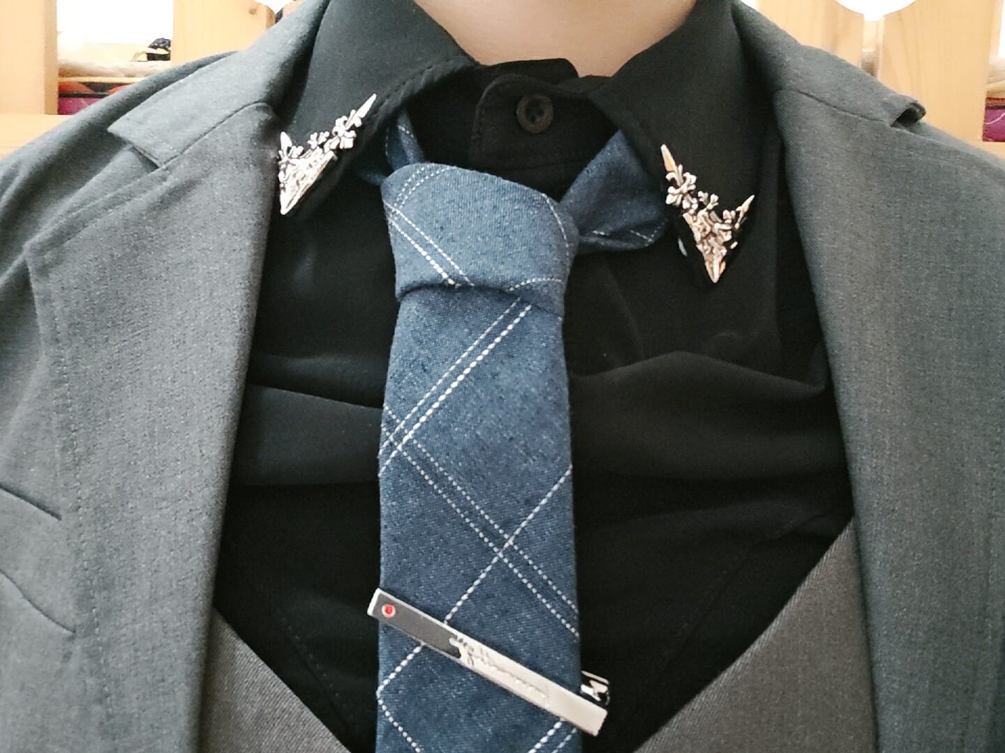 Customer photo review of "Irises" Oxidized Silver Plated Vintage Iris Brooches, Floral Pin