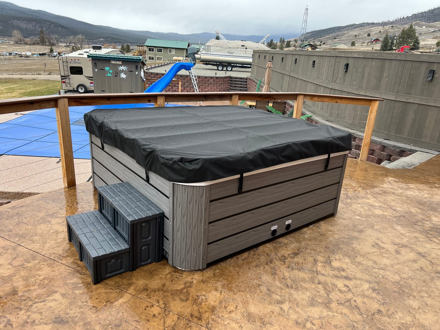 Customer photo review of Comfort Hot Tub 834