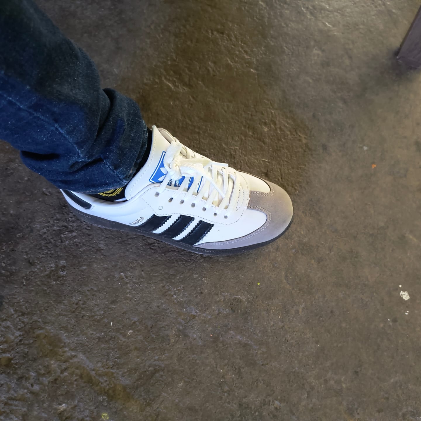 Customer photo review of Tenis Smb Blanco Negro Gris
