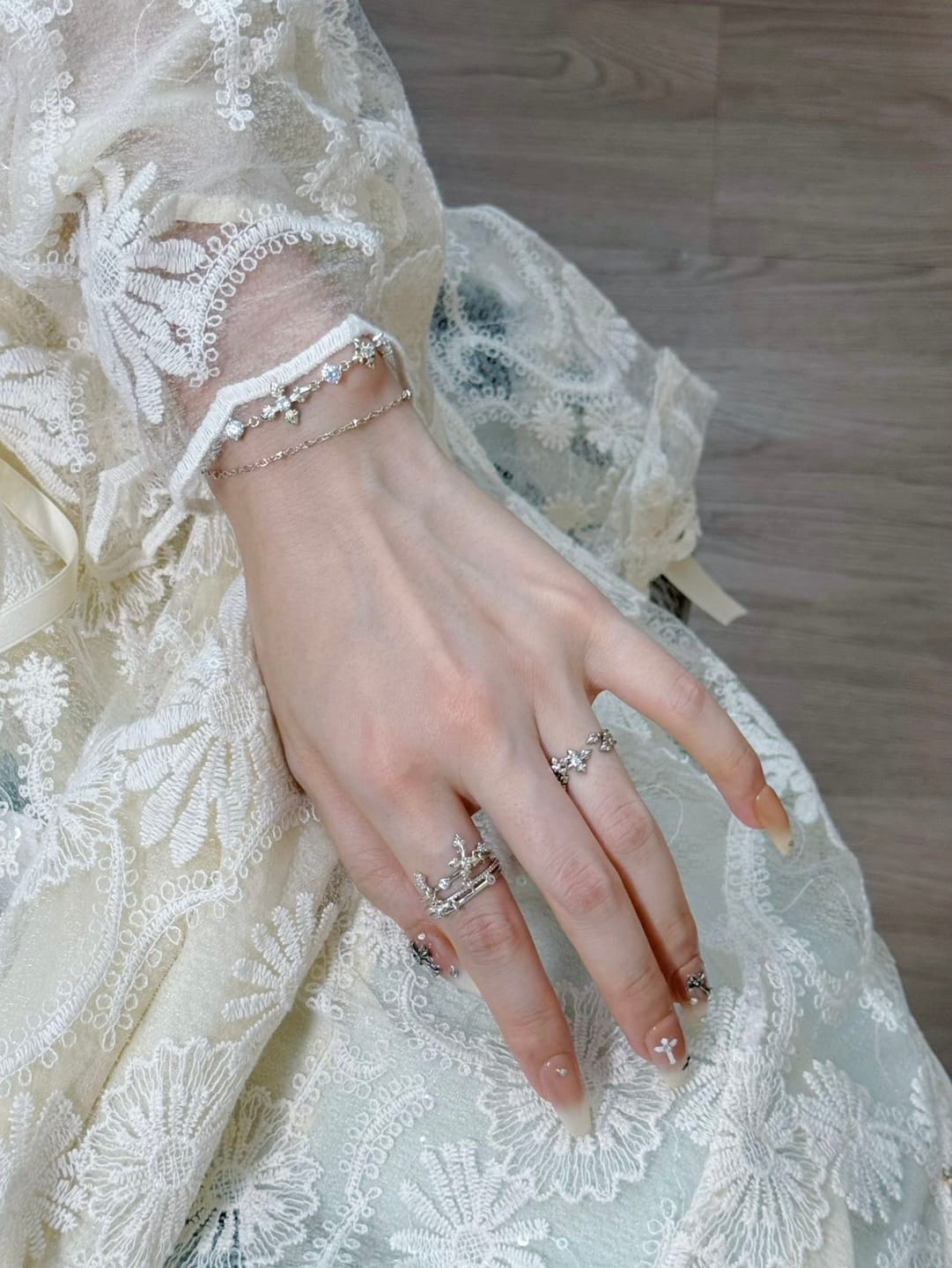 Customer photo review of "Bastet" 14K Gold Plated Elegant Statement Iris Adjustable Ring