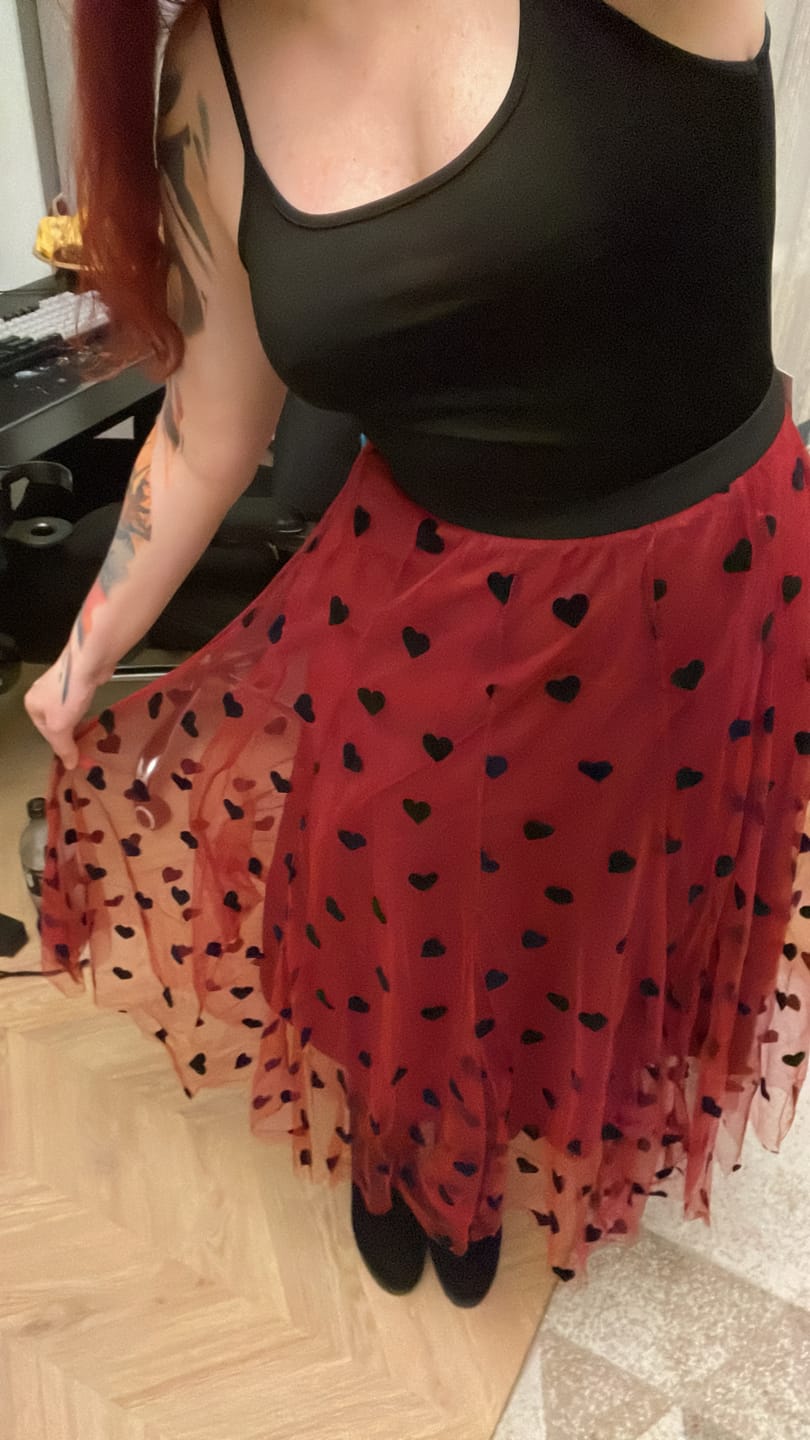 Customer photo review of Fusta Sanura rosie din tull cu inimi catifelate