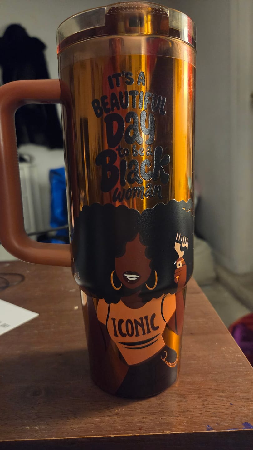 Customer photo review of Limited Edition "Iconic" Luxe HydraLock™ Leakproof Tumbler – Cecilia's House x @4everestherr
