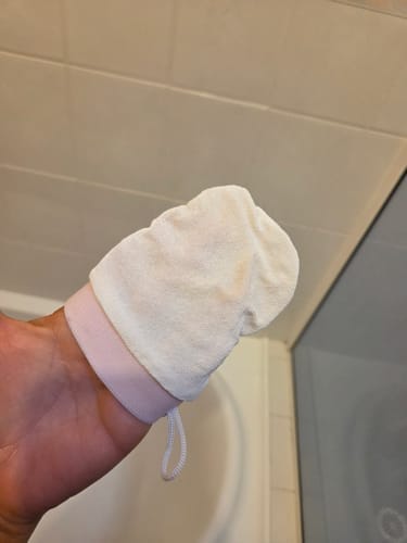 Customer photo review of 100% Silk Exfoliating Body Glove