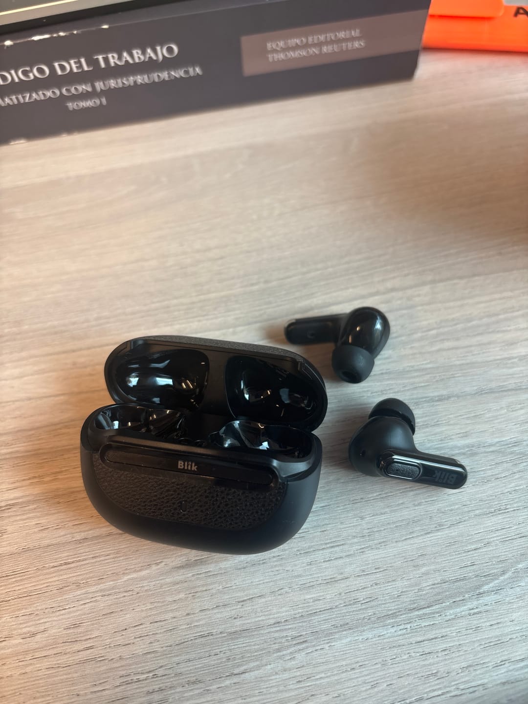 Customer photo review of Audifonos Bluetooth Blik Air950 Cancelación de ruido 40 hrs