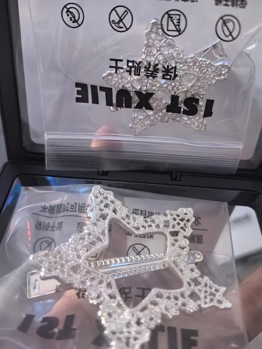 Customer photo review of "STARLIGHT LACE" Rhodium Plated Rococo Star Hair Clip, Statement Barrette