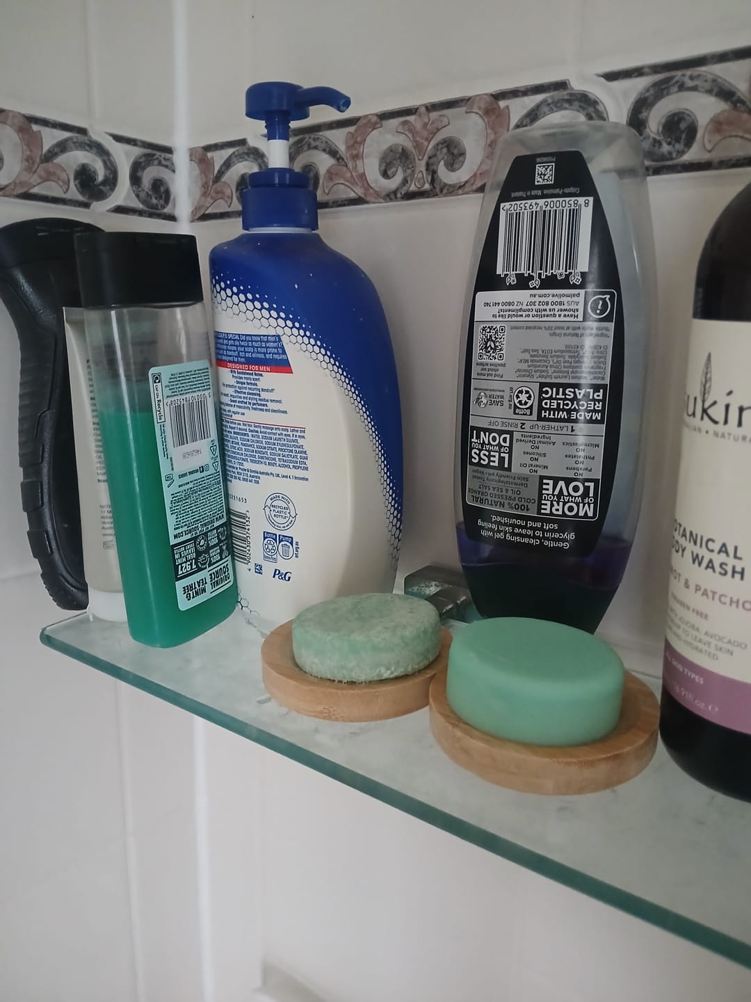 Customer photo review of Peppermint Oil Anti-Dryness Shampoo Bar