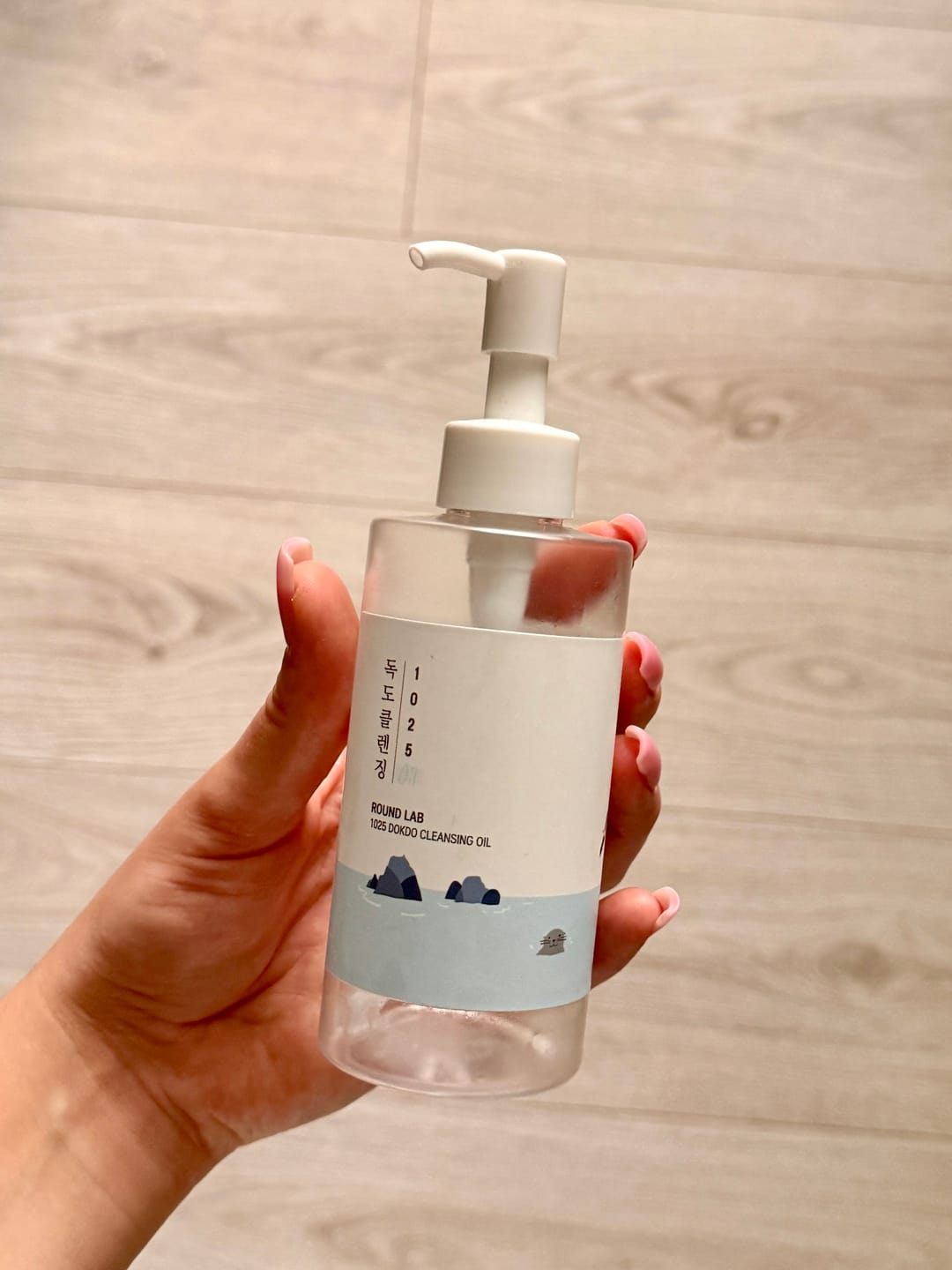 Customer photo review of Gaisīga hidrofīlā eļļa ar jūras ūdeni Round Lab 1025 Dokdo Cleansing Oil