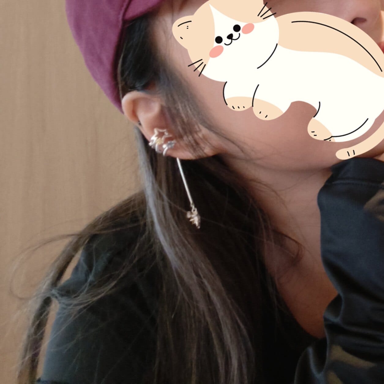 Customer photo review of "WISHING STAR" Zirconia Celestial Star Non-Pierced Ear Cuffs