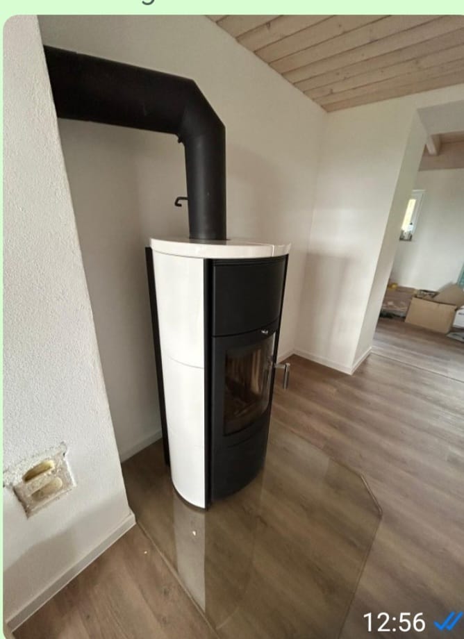 Customer photo review of Glasplatte Kamin, Funkenschutzplatte Glas für Kaminofen - Sechseck