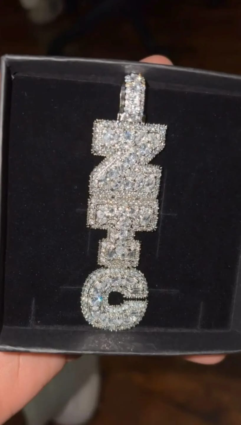 Customer photo review of Vertical Custom Statement Chain