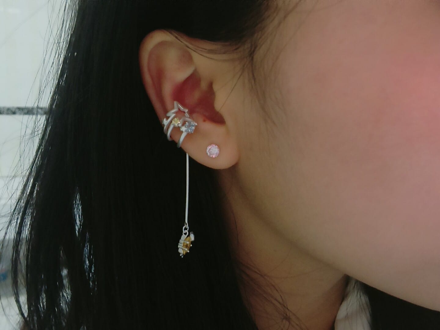Customer photo review of "WISHING STAR" Zirconia Celestial Star Non-Pierced Ear Cuffs
