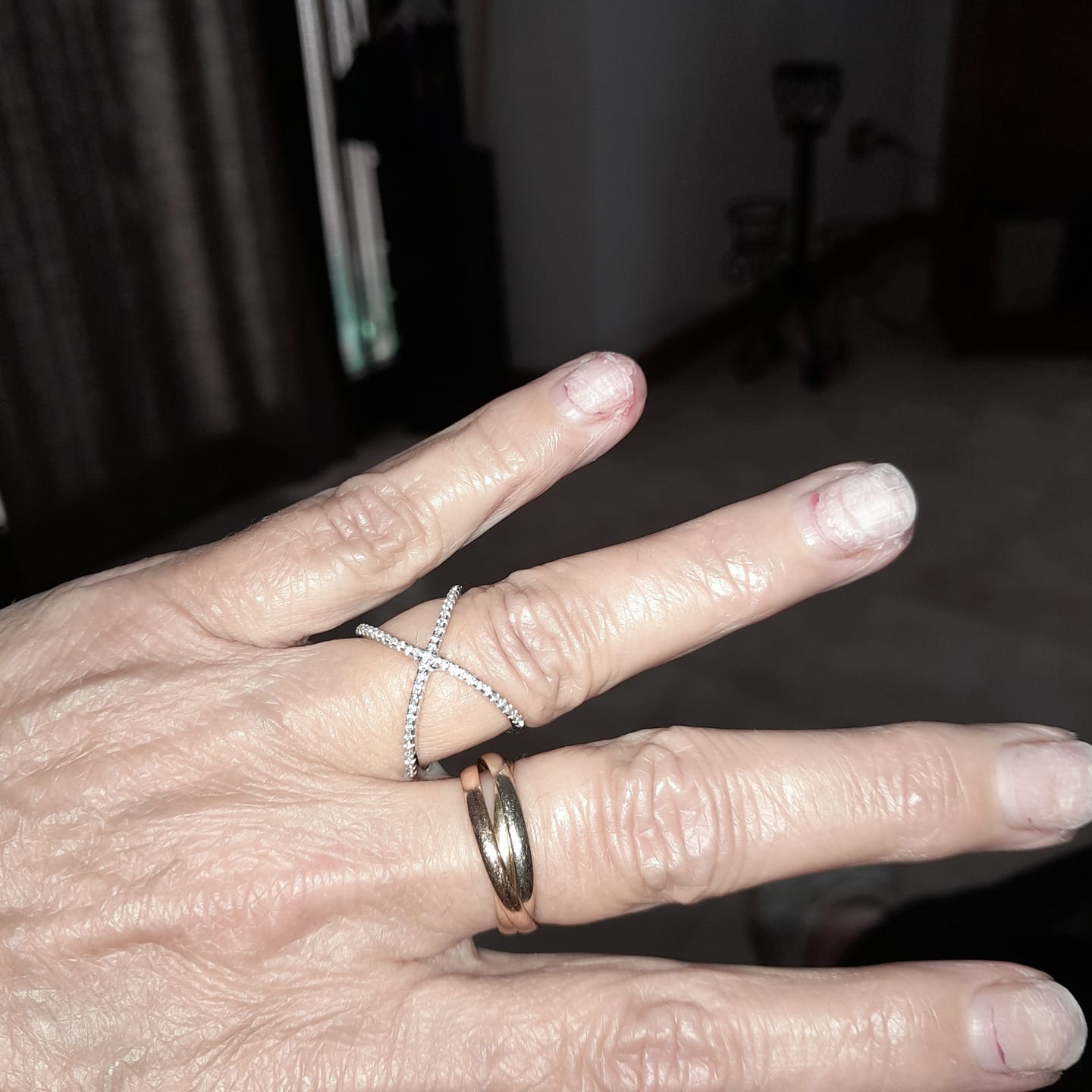 Customer photo review of Anello Incrociato X Pavè