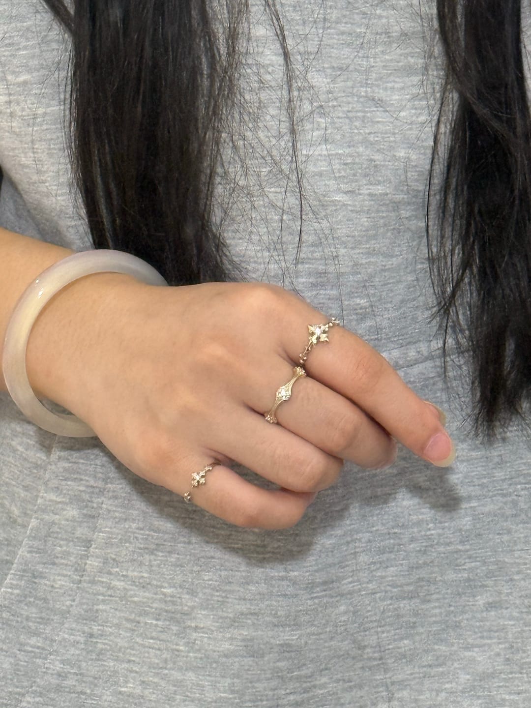 Customer photo review of "Bastet" 925 Sterling Silver Vintage Iris Adjustable Pinky Ring