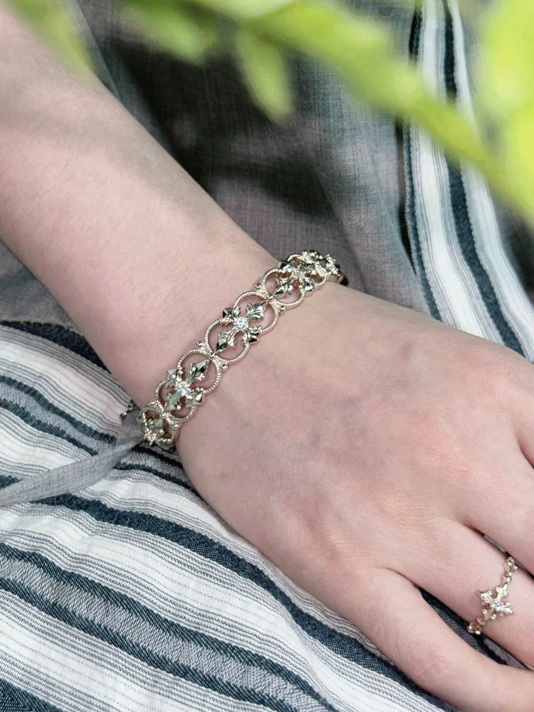 Customer photo review of "Bastet" 14K Gold Plated Vintage Iris Statement Bracelet