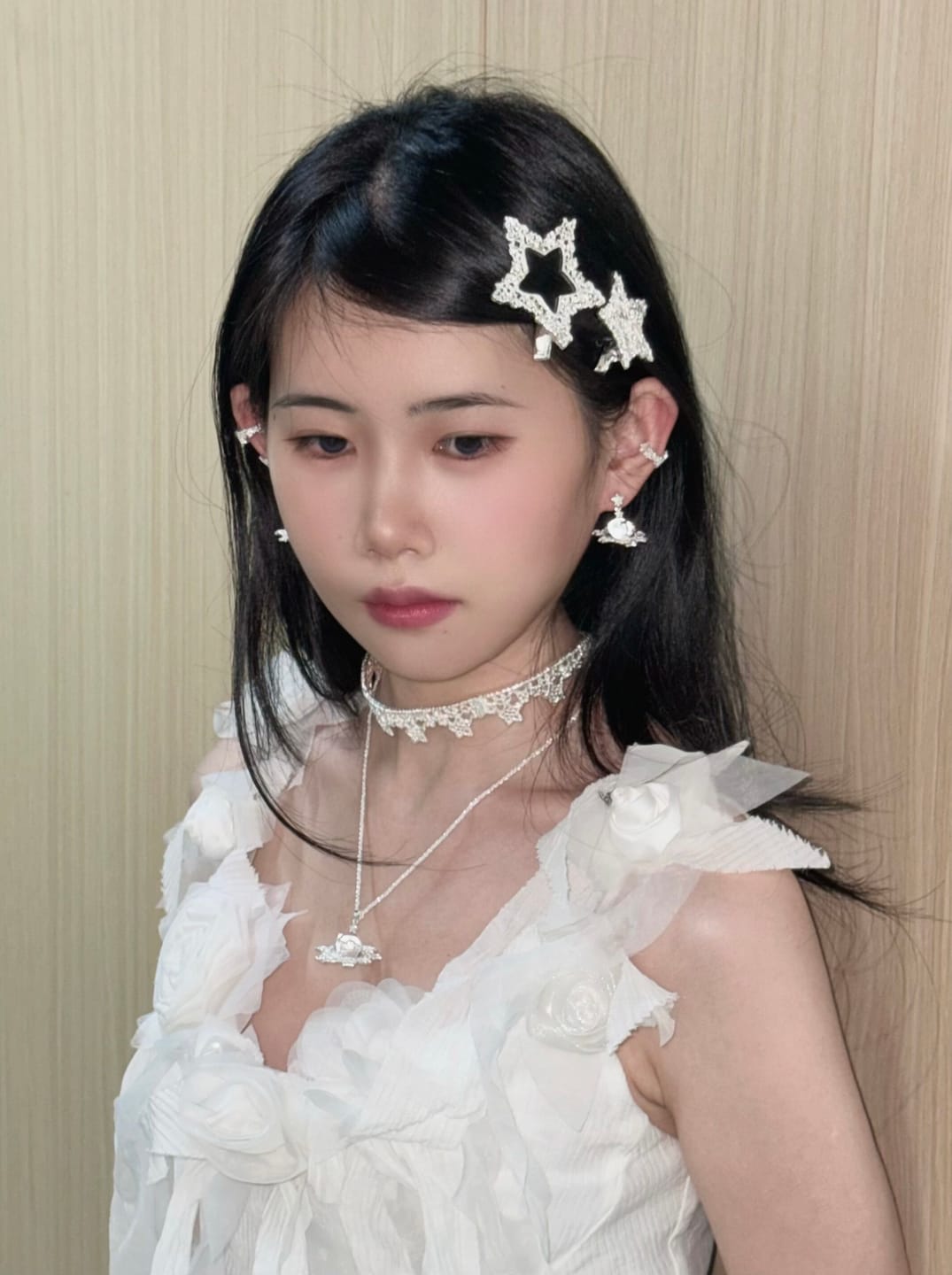 Customer photo review of "STARLIGHT LACE" Rhodium Plated Rococo Star Hair Clip, Statement Barrette