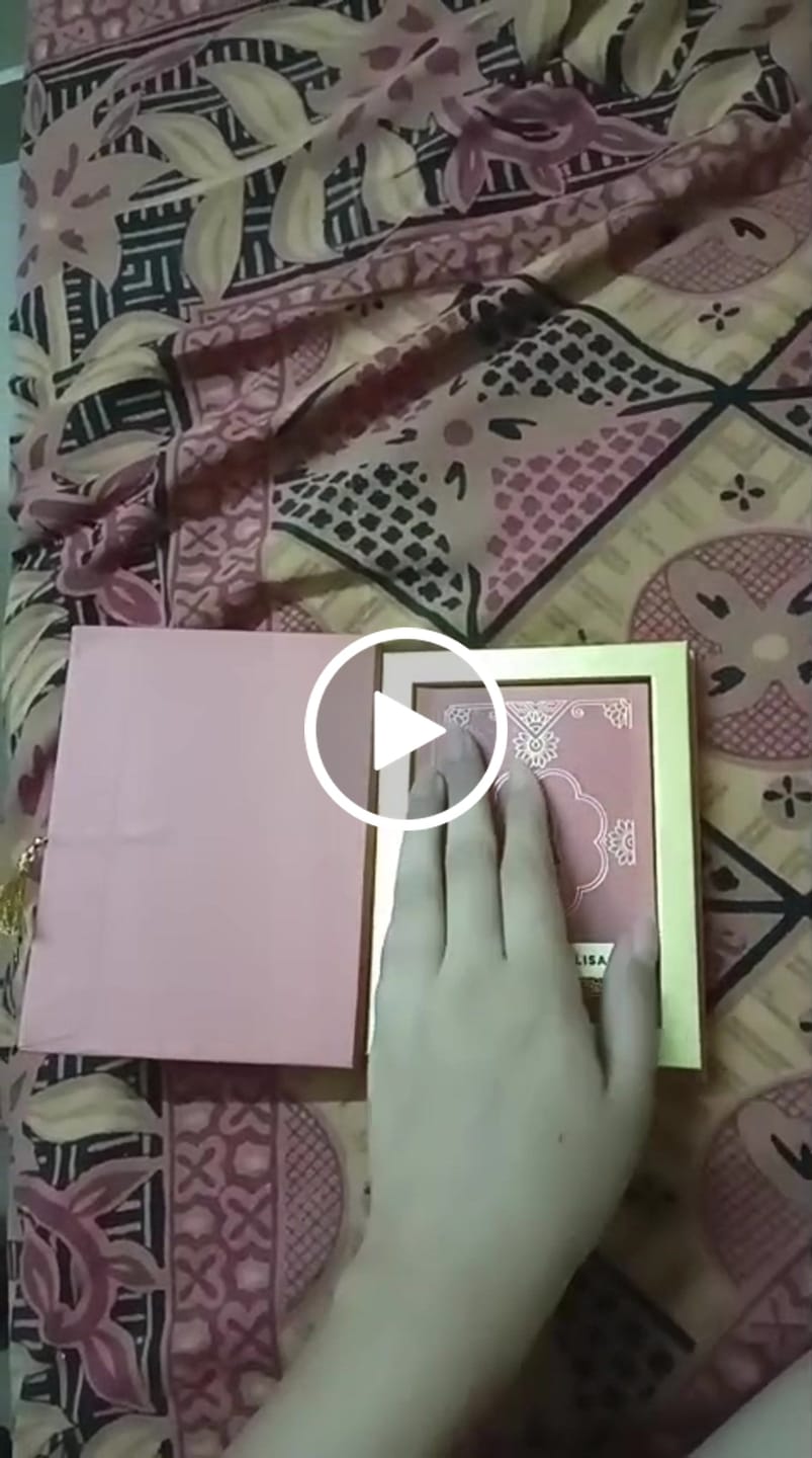 Customer video review of Hanuman Chalisa Book - Premium Edition in a Gift Case