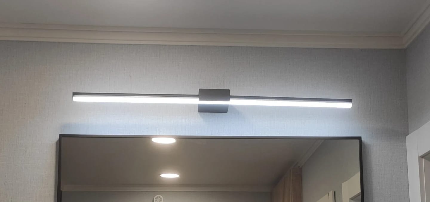 Customer photo review of Wall Light for Bathroom Mirror, Linear LED Bar, Wall Sconce, 40–100 cm