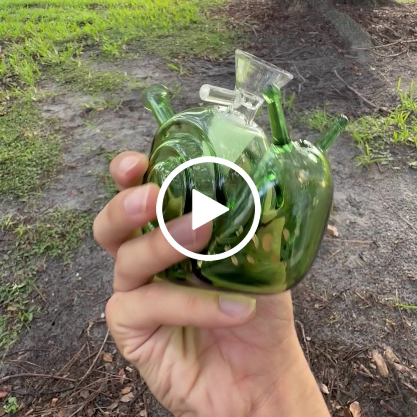Customer video review of SNAIL BONG