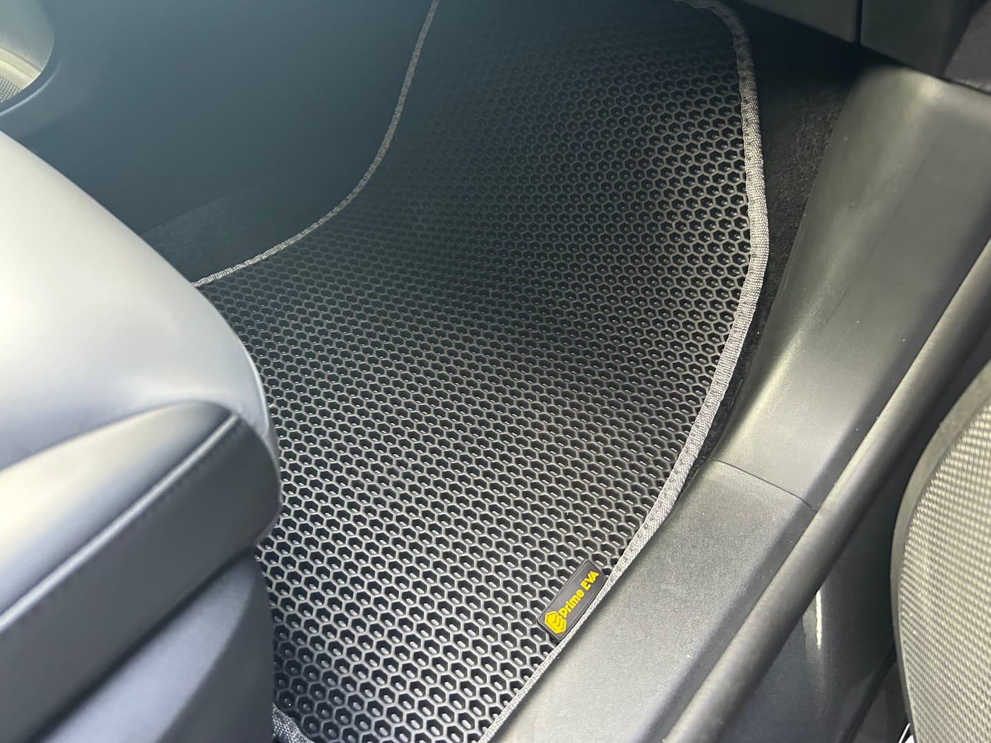 Customer photo review of E-Auto Fußmatten nach Maß - Vorne