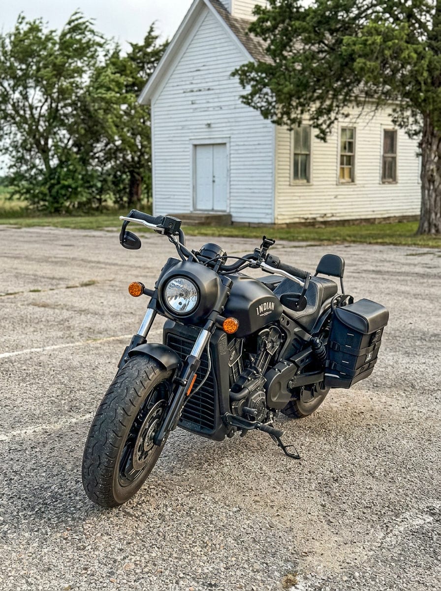 Customer photo review of 15L - Incognito Quick Mount Medium Indian Scout Bobber Solo Saddlebag (Left Only)