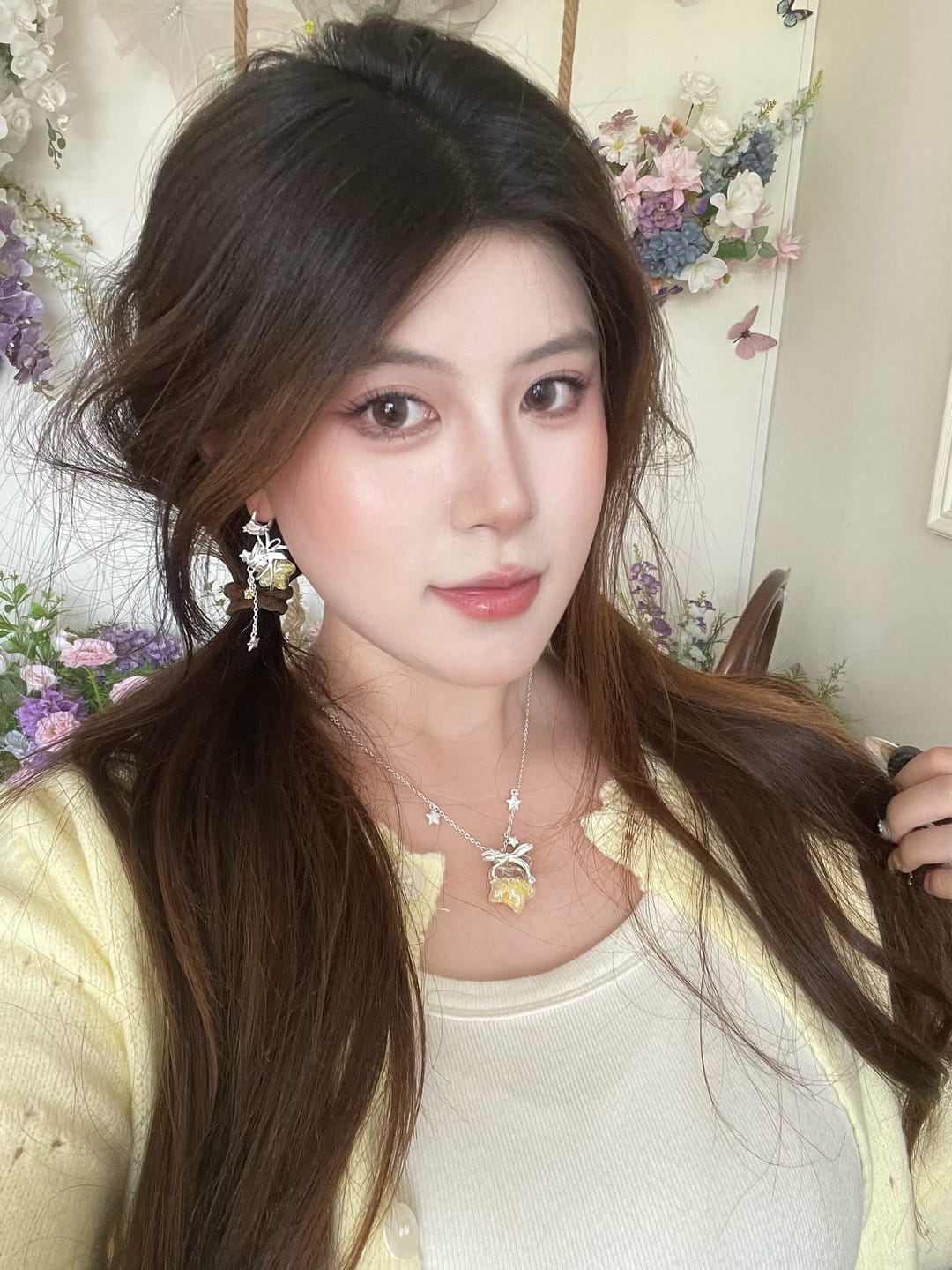 Customer photo review of “WISHING STAR” Platinum Plated Wishing Bottle Star Statement Pendant Necklace