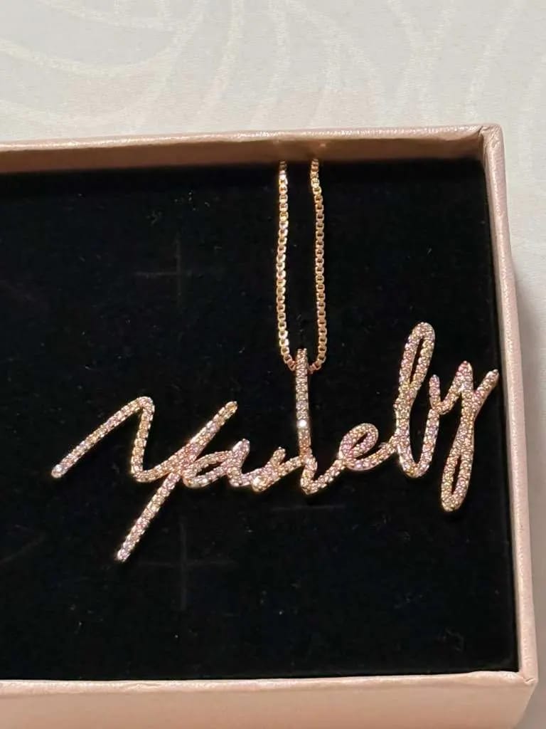 Customer photo review of Luxe Crystal Custom Necklace (3)