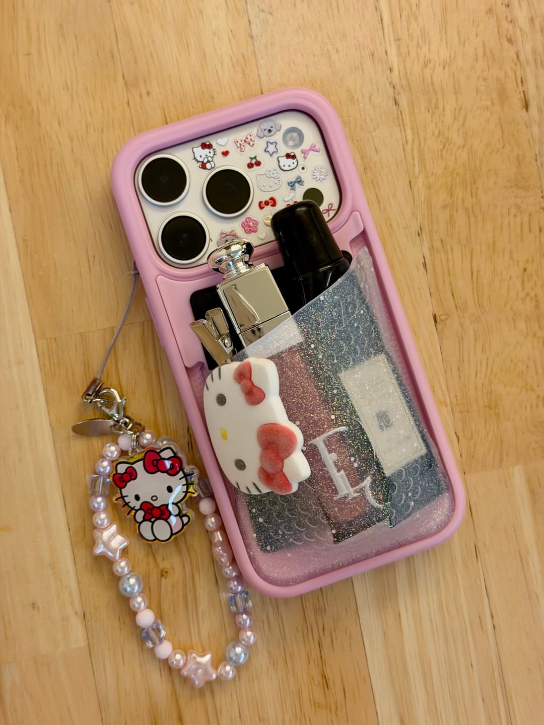 Customer photo review of Flex Pouch - iPhone 18