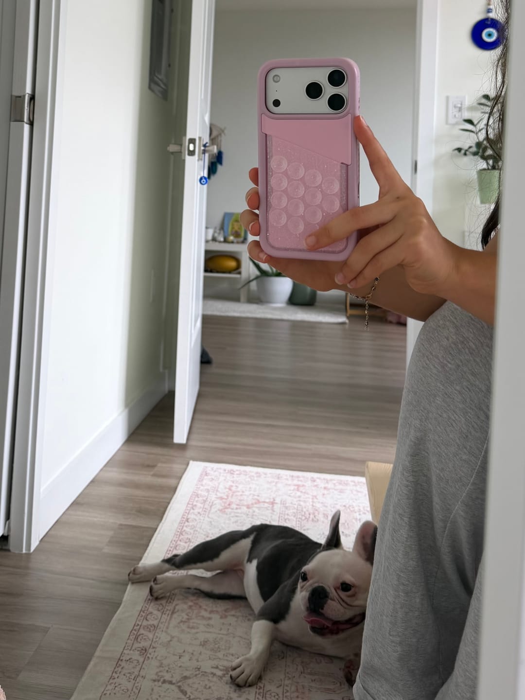 Customer photo review of Octo Pouch - iPhone 17