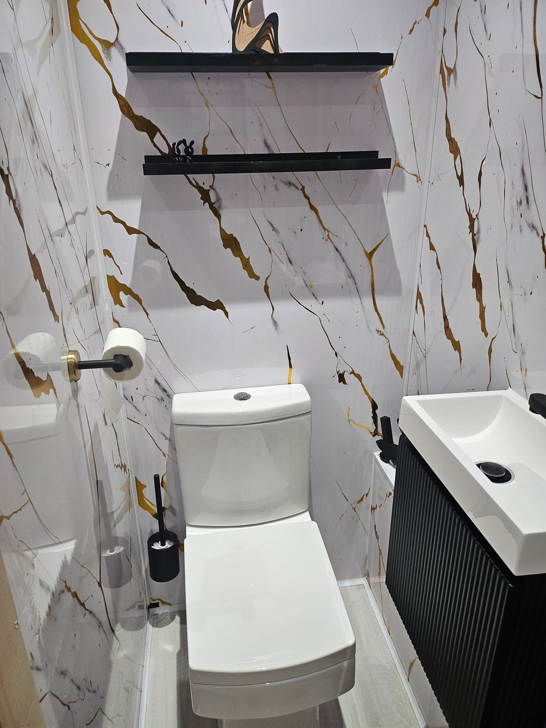 Customer photo review of Premium White Gold Gloss Shower Wall Panel - 1M x 2.4M
