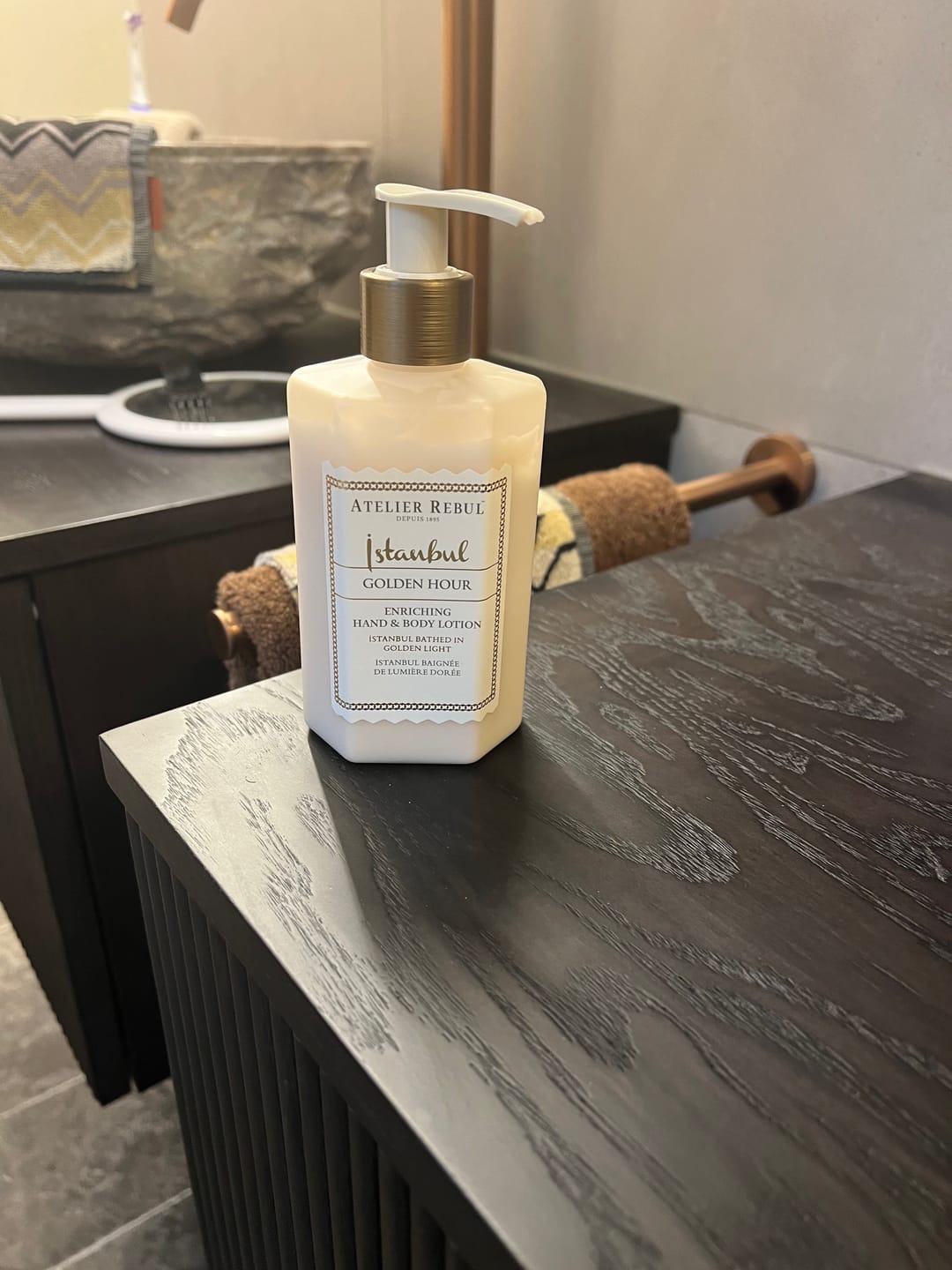 Customer photo review of Istanbul Golden Hour Hand & Bodylotion 250ml