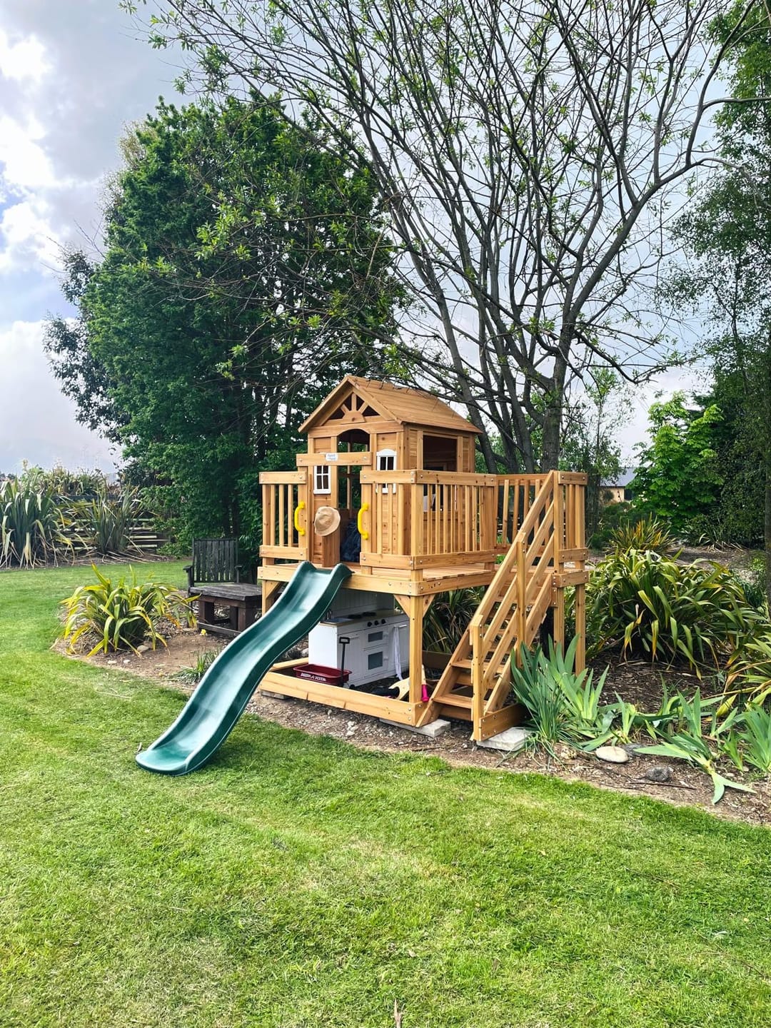 Customer photo review of Lookout Landing Playhouse