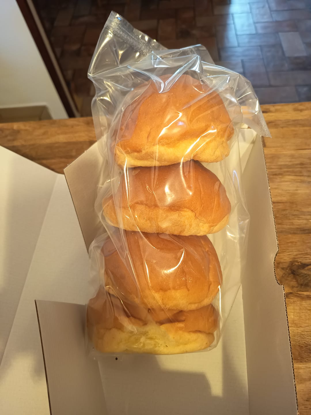 Customer photo review of Buns "Classico"