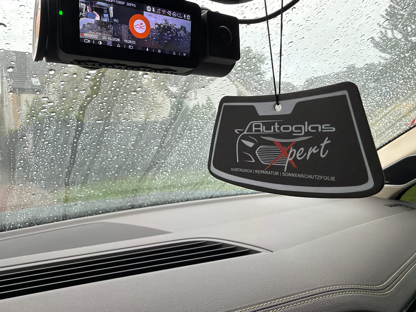 Customer photo review of Duftbäume mit deinem Logo